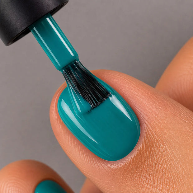 Esmeralda 131 - Gel Polish Semipermanente Classic
