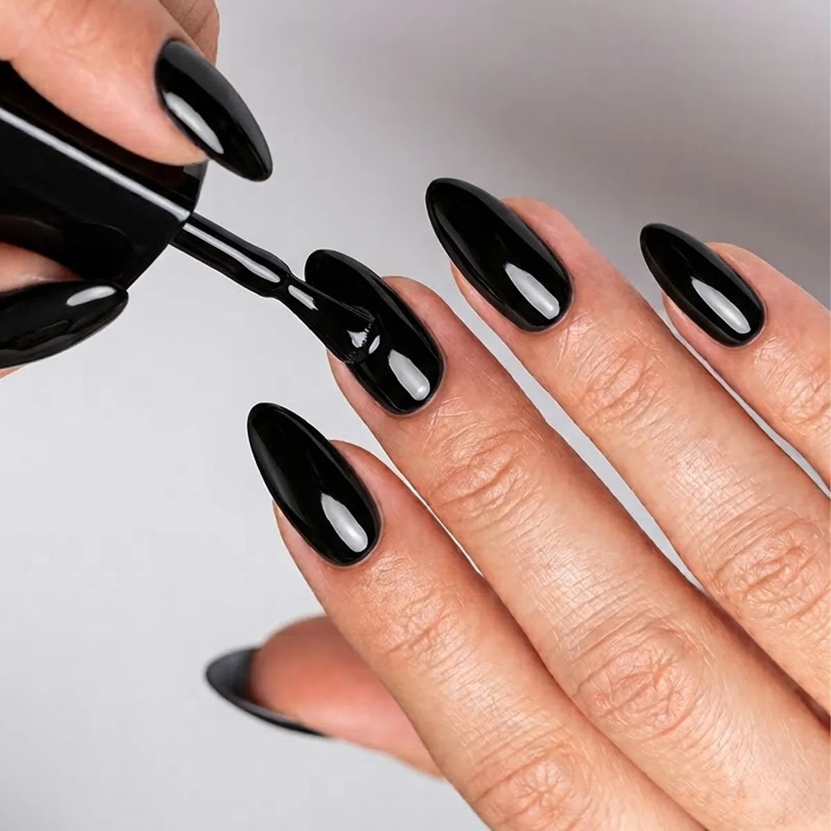 Nero Assoluto 635 - Gel Polish Semipermanente Daily